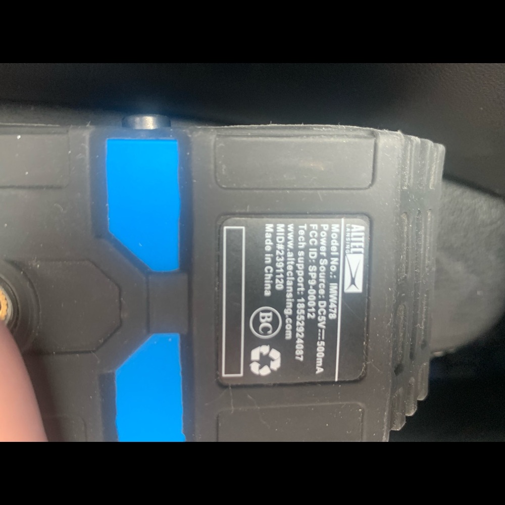 Altec Lansing Bluetooth speaker - Picture 3 of 3
